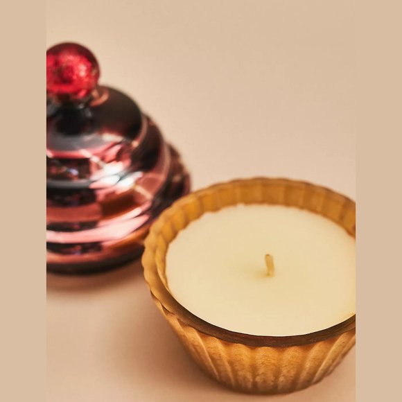 NEW Cupcake Gourmand Caramel Café Glass Candle - Anthropologie - Picture 4 of 5